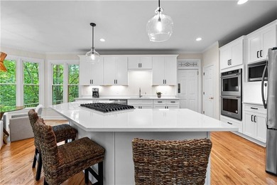 *** MUST SEE *** Lakefront Luxury on Lake Kedron - Completely - photo 18