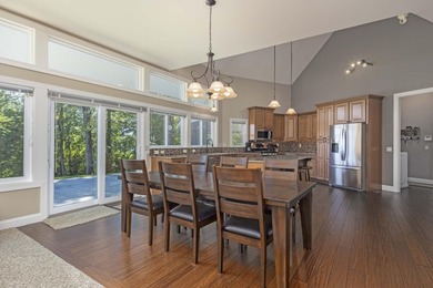 -STUNNING WATERFRONT PENINSULA HOME ON WATTS BAR LAKE - photo 18