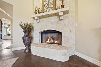Beautiful custom home in the highly sought-after Stone Canyon - photo 10