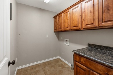 Welcome to this beautifully maintained 3BR 2 BA brick home - photo 22