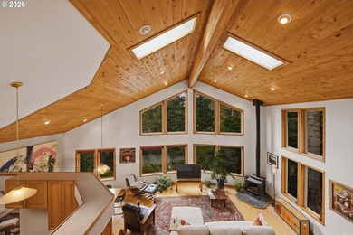 Situated on 1.94 acres just minutes from Bandon's beaches, Old - photo 37