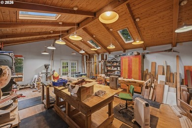 Situated on 1.94 acres just minutes from Bandon's beaches, Old - photo 40