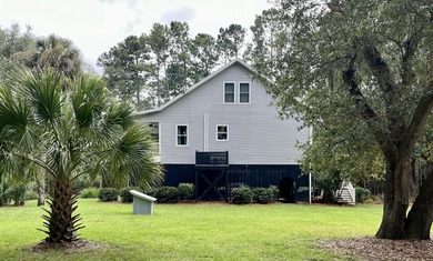 Welcome to coastal living at its best! Historic Beckett - photo 4