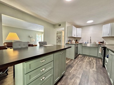 ESTATE SALE of this ground floor unit with or without - photo 12