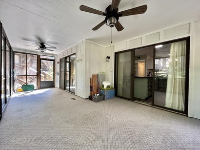 ESTATE SALE of this ground floor unit with or without - photo 17