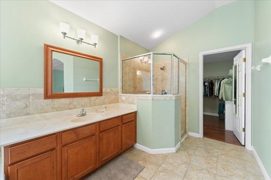 Welcome to this beautifully maintained 3-bedroom, 2-bathroom - photo 22