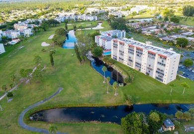 (private lake, pond, creek) Condo For Sale in Lake Worth Florida