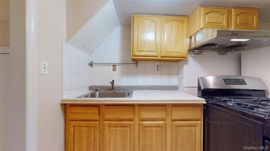 Newly renovated and move-in ready, this fully detached - photo 23