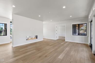 Welcome to this bespoke Craftsman-style villa, nestled in the - photo 27
