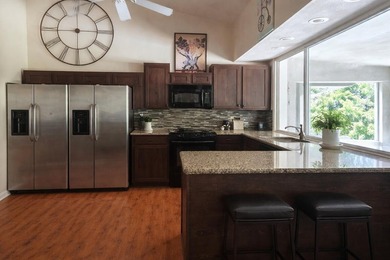 Open-Concept Pool Home with private 4th Bedroom suite No HOA! - photo 7