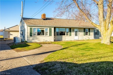 Lake Erie - Erie County Home For Sale in Sandusky Ohio