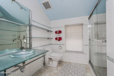 Welcome to 75 Longview Road, a custom-built contemporary home - photo 35