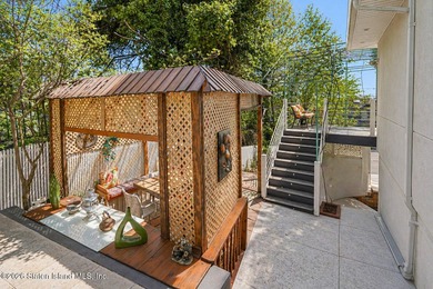 Welcome to 75 Longview Road, a custom-built contemporary home - photo 44