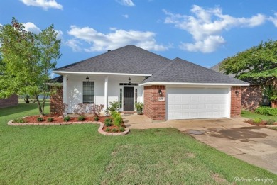 Lake Home For Sale in Shreveport, Louisiana