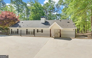 Lakefront living at its best on Lake Hartwell! This 3-bedroom - photo 31