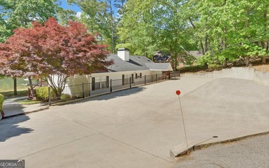 Lakefront living at its best on Lake Hartwell! This 3-bedroom - photo 33