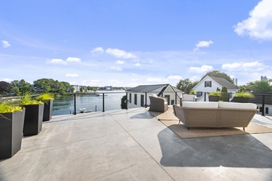 Don't let this once-in-a-generation waterfront masterpiece pass - photo 33