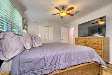 PRIVATE BOAT RAMP WATERFRONT RETREAT located in a deep cove in - photo 42
