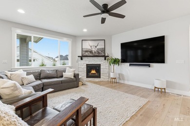 Welcome to 12602 S Teano Ave-an exceptional 2,128 sq ft, 3 bed - photo 12