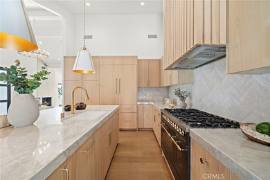Located within the prestigious guard-gated community of Jasmine - photo 12