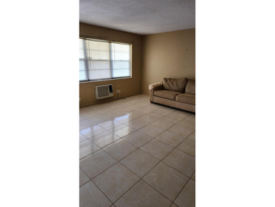 This 2nd floor 1 bedroom, 1 and a half bath, unit has upgraded - photo 5