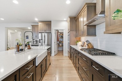 Welcome to 12602 S Teano Ave-an exceptional 2,128 sq ft, 3 bed - photo 17