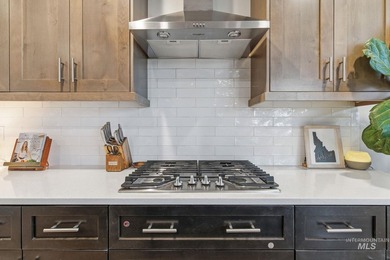 Welcome to 12602 S Teano Ave-an exceptional 2,128 sq ft, 3 bed - photo 19