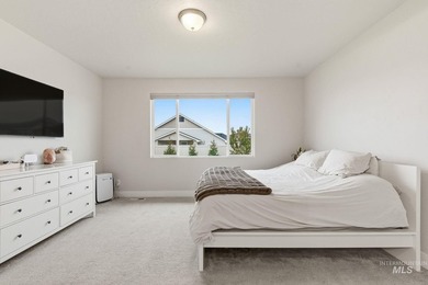 Welcome to 12602 S Teano Ave-an exceptional 2,128 sq ft, 3 bed - photo 34