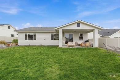 Welcome to 12602 S Teano Ave-an exceptional 2,128 sq ft, 3 bed - photo 40