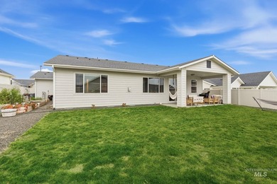 Welcome to 12602 S Teano Ave-an exceptional 2,128 sq ft, 3 bed - photo 41