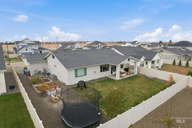 Welcome to 12602 S Teano Ave-an exceptional 2,128 sq ft, 3 bed - photo 45