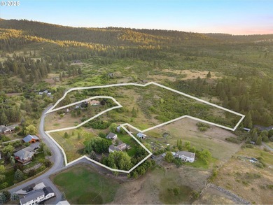 Lake Acreage For Sale in Lagrande, Oregon