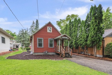 Renovated bungalow that could grace the cover of Dwell - photo 2