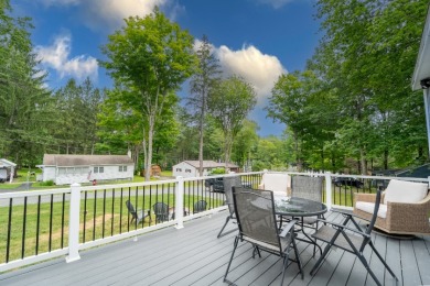 Fully remodeled, modern lake home with 10' lake access - photo 13