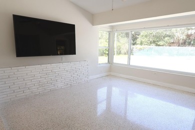 Cute, bright 3-bedroom, 2-bath single family home conveniently - photo 17