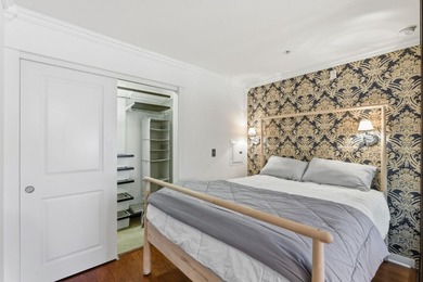 This well-designed junior one-bedroom condo is ready for a new