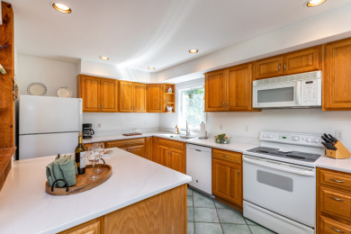Mint Condition Candlewood Lake Home - photo 10