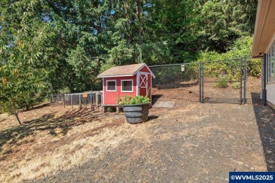 Breathtaking panoramic views in one of Corvallis' most coveted
