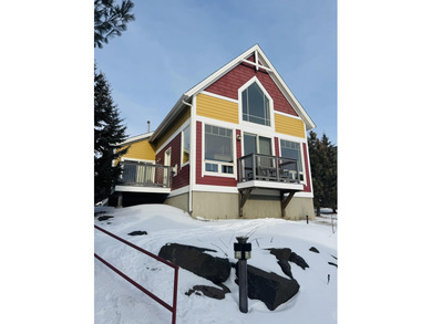 Lake Home For Sale in Beaver Bay, Minnesota