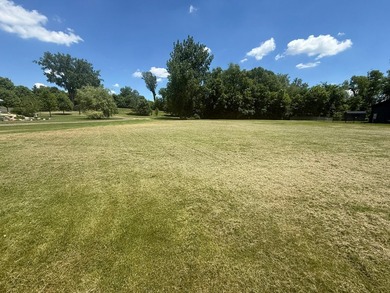Three lots combined into one expansive parcel, creating a larger - photo 4