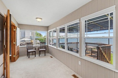 Enjoy refined year-round living on the shores of beautiful Round - photo 10