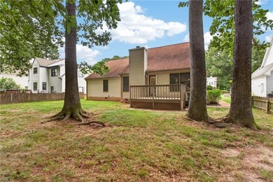 Assumable VA loan at 2.375%! Welcome to 104 Blacksmith Arch in - photo 31