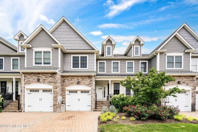 Lake Condo For Sale in Old Bridge, New Jersey