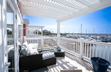 Beautifully upgraded studio condo with well-appointed unit - photo 12