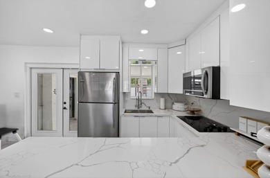 Motivated sellers! Welcome to this beautifully updated 4-bedroom - photo 13