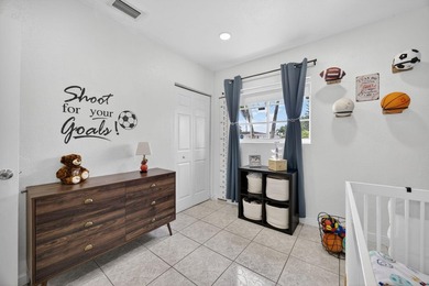 Motivated sellers! Welcome to this beautifully updated 4-bedroom - photo 16