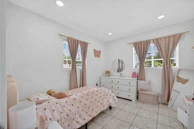 Motivated sellers! Welcome to this beautifully updated 4-bedroom - photo 18