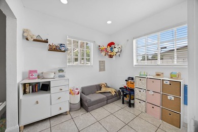 Motivated sellers! Welcome to this beautifully updated 4-bedroom - photo 21