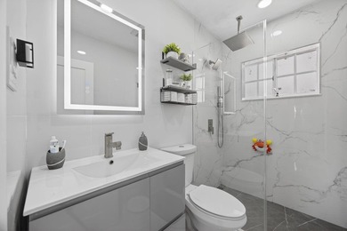 Motivated sellers! Welcome to this beautifully updated 4-bedroom - photo 24