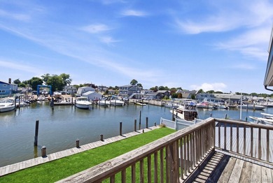 This beautiful waterfront home offers stunning water views and - photo 4